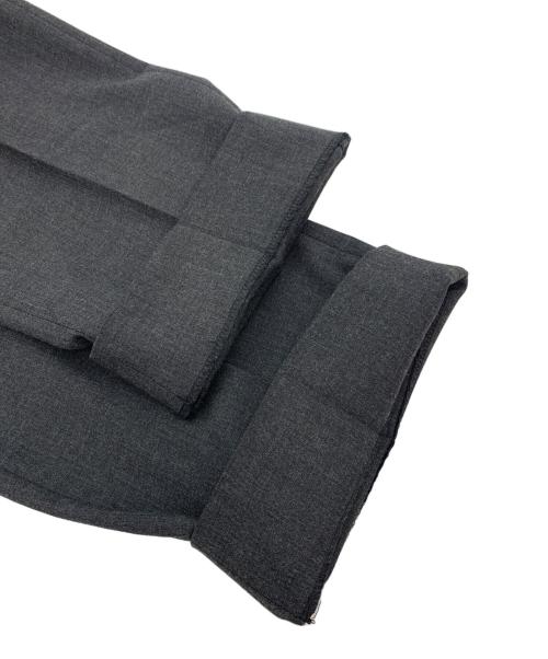 BEAUTY&YOUTH（ビューティーアンドユース）BEAUTY&YOUTH (ビューティーアンドユース) 1プリーツ イージー スラックス ‐ストレッチ‐ グレー サイズ:Lの古着・服飾アイテム