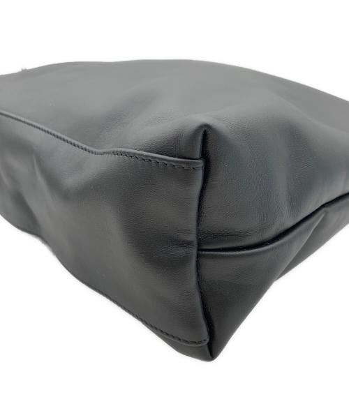 LONGCHAMP（ロンシャン）LONGCHAMP (ロンシャン) Le Pliage Xtra M Hobo bag/ルプリアージュ エクストラ Ｍ ホーボーバッグ ブラックの古着・服飾アイテム