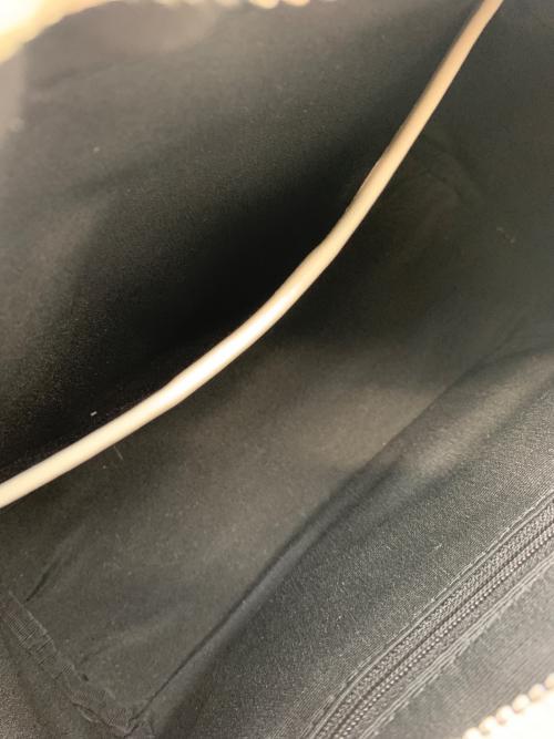 Kate Spade（ケイトスペード）Kate Spade (ケイトスペード) パフド レザー サッチェル アイボリーの古着・服飾アイテム