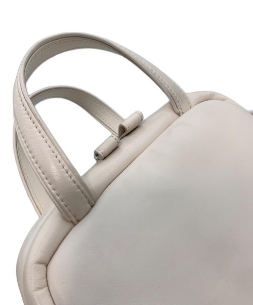 Kate Spade（ケイトスペード）Kate Spade (ケイトスペード) パフド レザー サッチェル アイボリーの古着・服飾アイテム