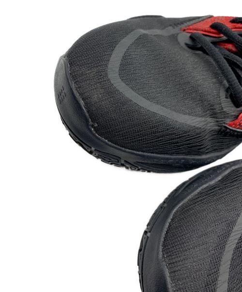 NIKE（ナイキ）NIKE (ナイキ) KYRIE INFINITY EP / カイリー インフィニティ EP ブラック×レッド サイズ:27.5cmの古着・服飾アイテム