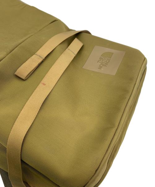 THE NORTH FACE（ザ ノース フェイス）THE NORTH FACE (ザ ノース フェイス) シャトルデイパック カーキの古着・服飾アイテム