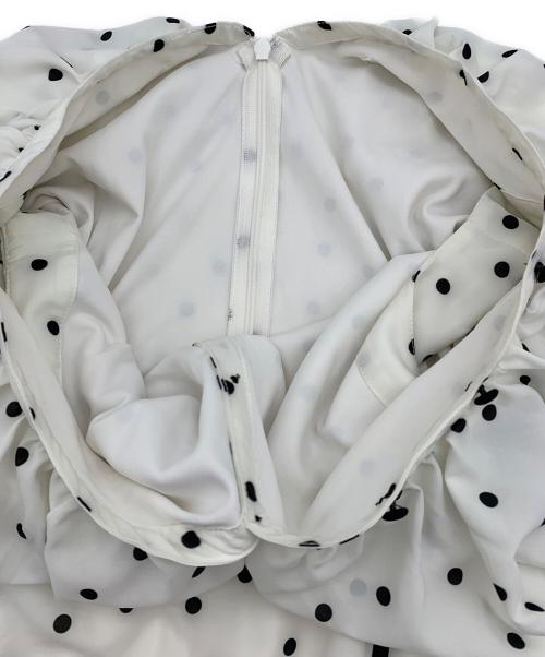 Snidel（スナイデル）Snidel (スナイデル) ウエストスリットワンピース ホワイトの古着・服飾アイテム