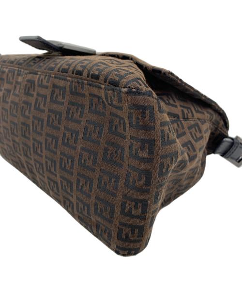 FENDI（フェンディ）FENDI (フェンディ) マンバケットショルダーバッグの古着・服飾アイテム