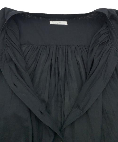 kurashi&trips publishing（クラシアンドトリップス パブリッシング）kurashi&trips publishing (クラシアンドトリップス パブリッシング) 3WAY後ろさがりギャザーワンピース ブラック サイズ:Fの古着・服飾アイテム