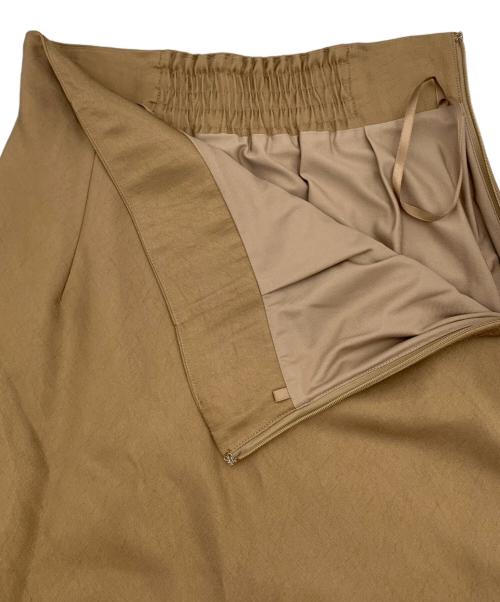 anuans（アニュアンス）anuans (アニュアンス) シャイニーサテンナロースカート ベージュ サイズ:Mの古着・服飾アイテム