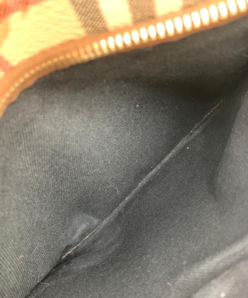 BURBERRY LONDON（バーバリーロンドン）BURBERRY LONDON (バーバリーロンドン) ショルダーバッグ ベージュの古着・服飾アイテム