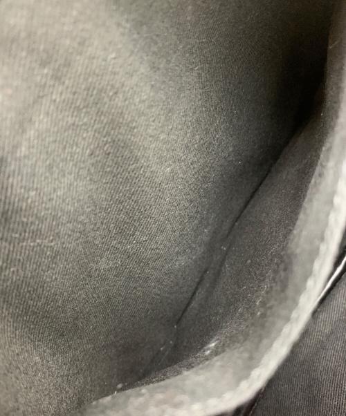 A.P.C.（アーペーセー）A.P.C. (アーペーセー) キルティングショルダーバッグ ブラックの古着・服飾アイテム