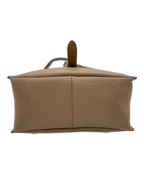 TOD'S（トッズ）TOD'S (トッズ) ショルダーバッグ ライトブラウンの古着・服飾アイテム