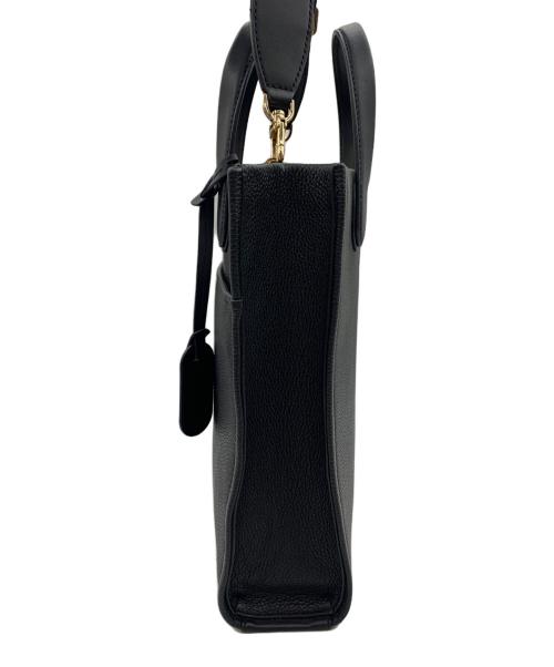 MICHAEL KORS（マイケル・コース）MICHAEL KORS (マイケル・コース) スクエアショルダーバッグ ブラックの古着・服飾アイテム