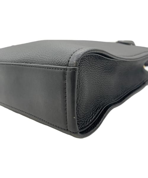 MICHAEL KORS（マイケル・コース）MICHAEL KORS (マイケル・コース) スクエアショルダーバッグ ブラックの古着・服飾アイテム