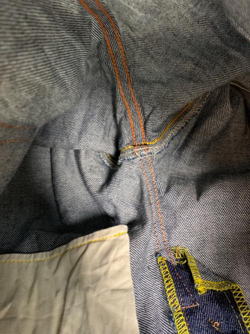LEVI'S（リーバイス）LEVI'S (リーバイス) デニムパンツ インディゴ サイズ:W25 L34の古着・服飾アイテム