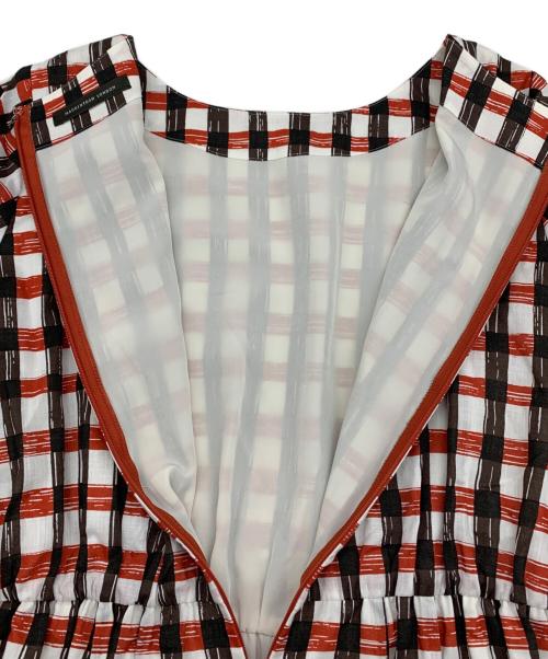 MACKINTOSH LONDON（マッキントッシュ ロンドン）MACKINTOSH LONDON (マッキントッシュ ロンドン) 半袖ワンピース ホワイト×レッド サイズ:38の古着・服飾アイテム