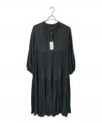 Spick and Spanスピック＆スパン）の古着「ワッシャーサテンティアードワンピース」｜ブラック