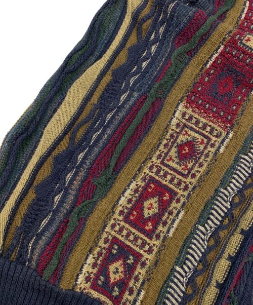 ROUNDTREE YORKE（ラウンドツリーヨーク）ROUNDTREE YORKE (ラウンドツリーヨーク) 3Dニット ネイビー サイズ:XXLの古着・服飾アイテム