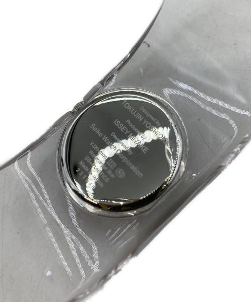 ISSEY MIYAKE（イッセイミヤケ）ISSEY MIYAKE (イッセイミヤケ) バングルウォッチの古着・服飾アイテム