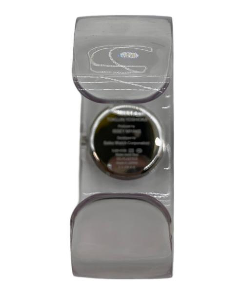 ISSEY MIYAKE（イッセイミヤケ）ISSEY MIYAKE (イッセイミヤケ) バングルウォッチの古着・服飾アイテム