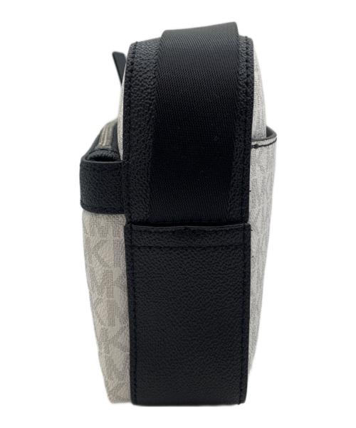 MICHEL KLEIN（ミッシェルクラン）MICHEL KLEIN (ミッシェルクラン) ショルダーバッグ ホワイト×ブラックの古着・服飾アイテム