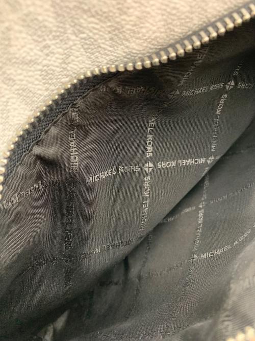 MICHEL KLEIN（ミッシェルクラン）MICHEL KLEIN (ミッシェルクラン) ショルダーバッグ ホワイト×ブラックの古着・服飾アイテム