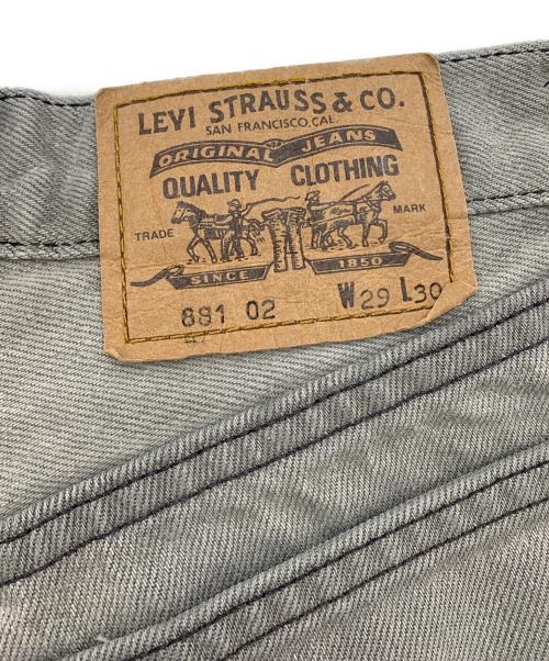 LEVI'S（リーバイス）LEVI'S (リーバイス) ワイドデニムパンツ グレー サイズ:W29 L30の古着・服飾アイテム