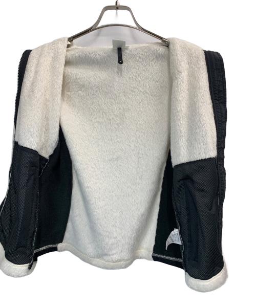 THE NORTH FACE（ザ ノース フェイス）THE NORTH FACE (ザ ノース フェイス) ZI Versa Mid Jacket/ジップインバーサミッドジャケット アイボリー×ブラック サイズ:Mの古着・服飾アイテム