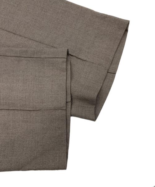 AURALEE（オーラリー）AURALEE (オーラリー) SUPER LIGHT WOOL EASY SLACKS ベージュの古着・服飾アイテム