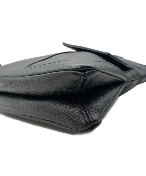 OFFWHITE（オフホワイト）OFFWHITE (オフホワイト) Small Logo-Detail Crossbody Bag ブラックの古着・服飾アイテム