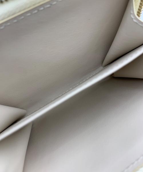 藤井フミヤ（フジイフミヤ）藤井フミヤ (フジイフミヤ) 2つ折り財布の古着・服飾アイテム