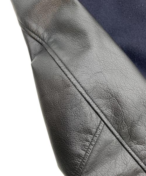 URBAN RESEARCH DOORS（アーバンリサーチドアーズ）URBAN RESEARCH DOORS (アーバンリサーチドアーズ) スタジャン ブラック×ネイビー サイズ:40の古着・服飾アイテム