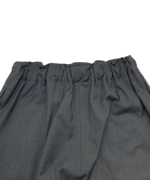 manon（マノン）MANON (マノン) ストレッチ Aライン サイドタック スカート グレーの古着・服飾アイテム