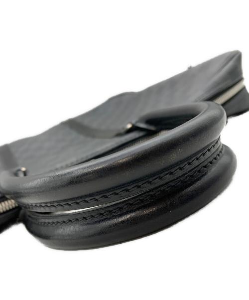 LOUIS VUITTON（ルイ ヴィトン）LOUIS VUITTON (ルイ ヴィトン) ポルト ドキュマン ヴォワヤージュ グレーの古着・服飾アイテム