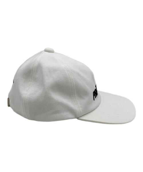 JOHN LAWRENCE SULLIVAN（ジョン ローレンス サリバン）JOHN LAWRENCE SULLIVAN (ジョン ローレンス サリバン) EMBROIDERY CAP ホワイト サイズ:OSの古着・服飾アイテム