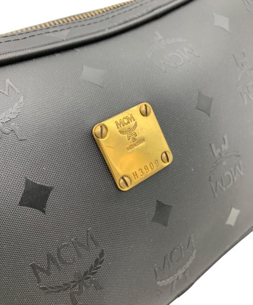 MCM（エムシーエム）MCM (エムシーエム) バッグ ブラックの古着・服飾アイテム