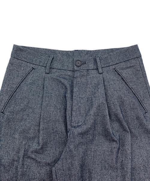 ARMANI EXCHANGE（アルマーニ エクスチェンジ）ARMANI EXCHANGE (アルマーニ エクスチェンジ) タックパンツ ネイビー サイズ:29の古着・服飾アイテム