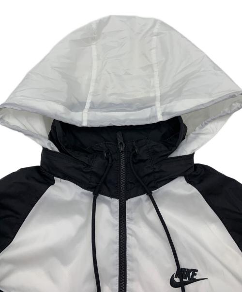 NIKE（ナイキ）NIKE (ナイキ) フーデッドジャケット ホワイト×ブラック サイズ:Lの古着・服飾アイテム