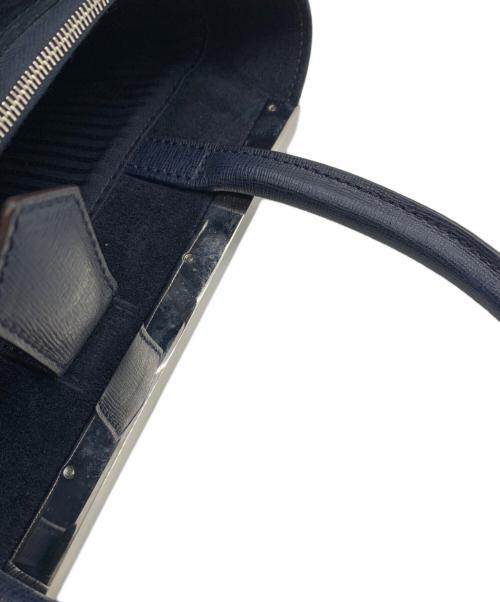 FENDI（フェンディ）FENDI (フェンディ) ハンドバッグ ネイビーの古着・服飾アイテム