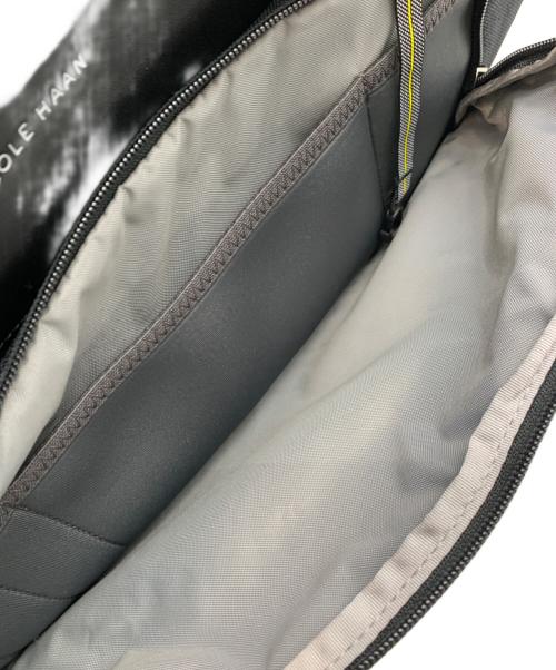 COLE HAAN（コールハーン）COLE HAAN (コールハーン) アウトペース ダッフル ブラックの古着・服飾アイテム