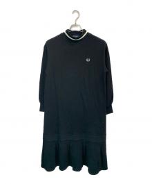 FRED PERRY（フレッドペリー）の古着「モックネックドレス」｜ブラック