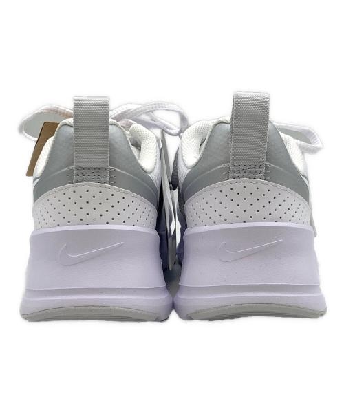 NIKE（ナイキ）NIKE (ナイキ) スニーカー AIR MAX NUAXIS ホワイト サイズ:27.5 未使用品の古着・服飾アイテム