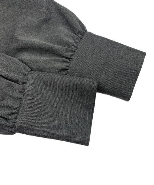 rienda（リエンダ）rienda (リエンダ) フロントZIPハーフSLV グレー サイズ:Sの古着・服飾アイテム