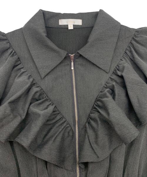 rienda（リエンダ）rienda (リエンダ) フロントZIPハーフSLV グレー サイズ:Sの古着・服飾アイテム