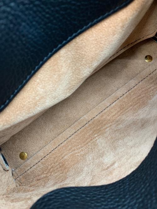 IACUCCI（イアクッチ）IACUCCI (イアクッチ) ミニショルダーバッグ ブラウンの古着・服飾アイテム
