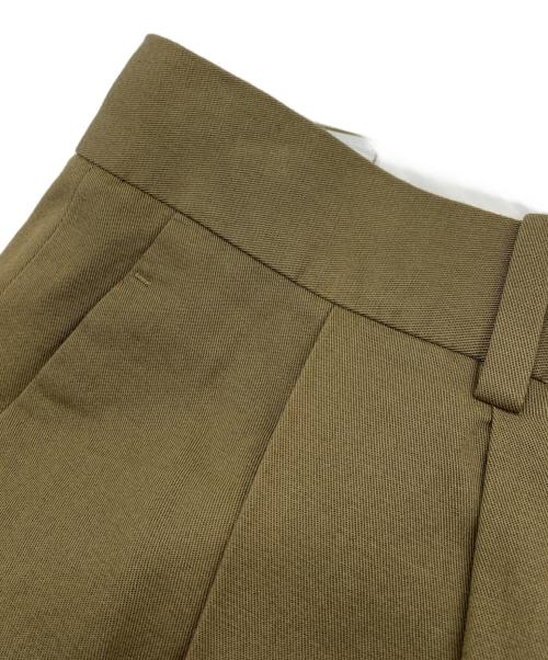 COS（コス）COS (コス) タックパンツ ブラウン サイズ:42の古着・服飾アイテム