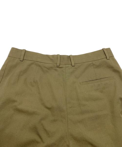 COS（コス）COS (コス) タックパンツ ブラウン サイズ:42の古着・服飾アイテム