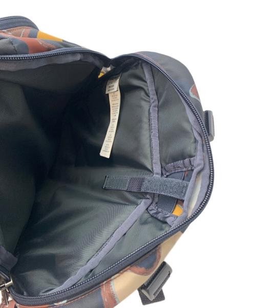Patagonia（パタゴニア）Patagonia (パタゴニア) デイパック グレーの古着・服飾アイテム