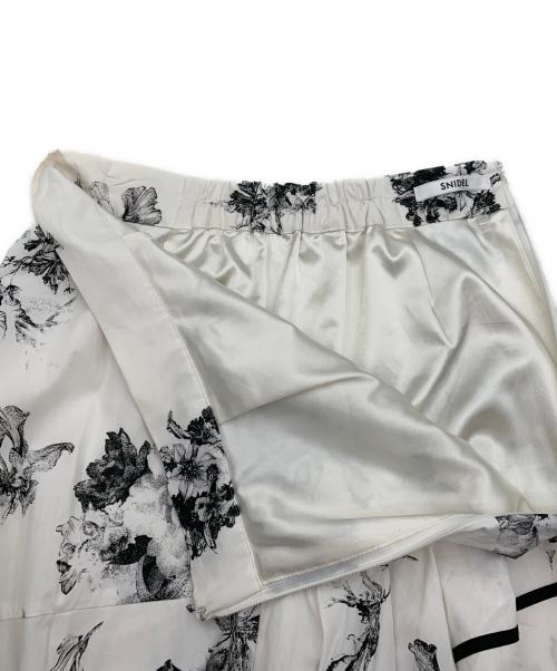 Snidel（スナイデル）Snidel (スナイデル) ハンカチヘムスカート ホワイト サイズ:1の古着・服飾アイテム
