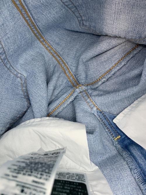 LEVI'S（リーバイス）LEVI'S (リーバイス) リブケージベルデニムパンツ インディゴ サイズ:W25 L30の古着・服飾アイテム