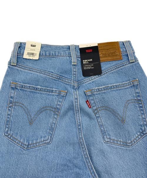 LEVI'S（リーバイス）LEVI'S (リーバイス) リブケージベルデニムパンツ インディゴ サイズ:W25 L30の古着・服飾アイテム