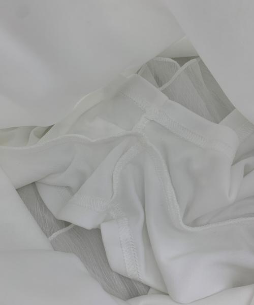 Snidel（スナイデル）Snidel (スナイデル) ラッフルミニセットアップ ホワイト サイズ:1の古着・服飾アイテム