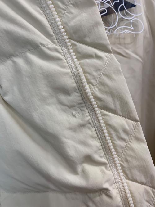 A BATHING APE（アベイシングエイプ）A BATHING APE (アベイシングエイプ) HOODED DOWN JACKET ホワイト サイズ:XSの古着・服飾アイテム